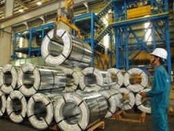 Vietnam promueve desarrollo de industrias auxiliares hacia integración regional